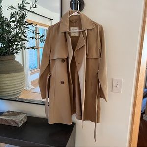Abercrombie trench coat size medium